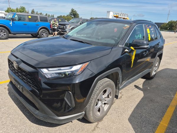 2025 Toyota Rav4 XLE