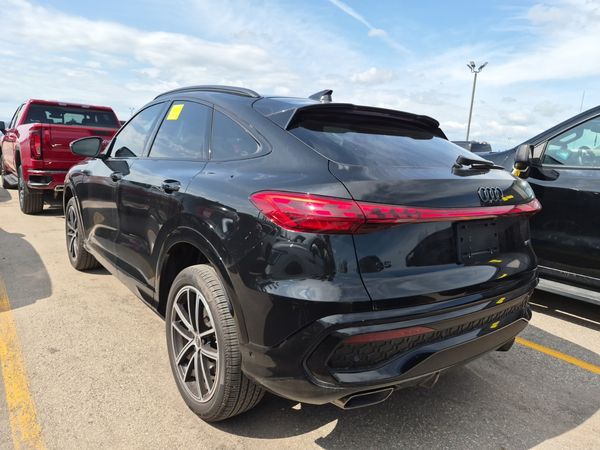 2025 Audi Q5 Sportback PROGRESSIV quattro Premium Plus