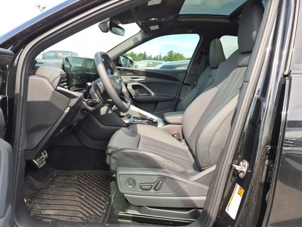 2025 Audi Q5 Sportback PROGRESSIV quattro Premium Plus