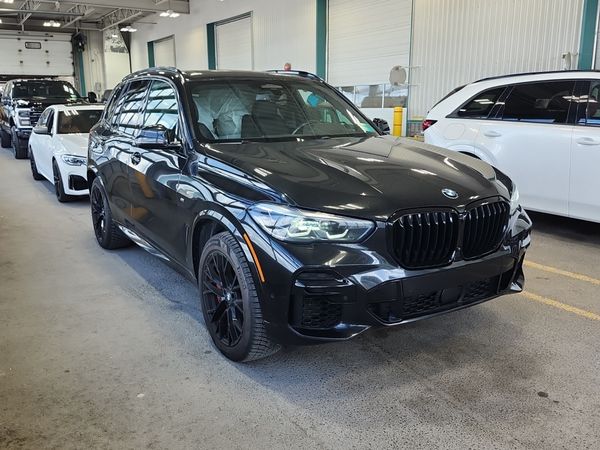 2022 BMW X5 M50I