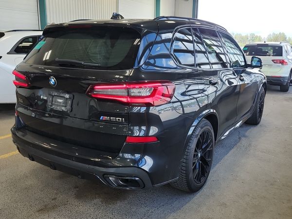 2022 BMW X5 M50I