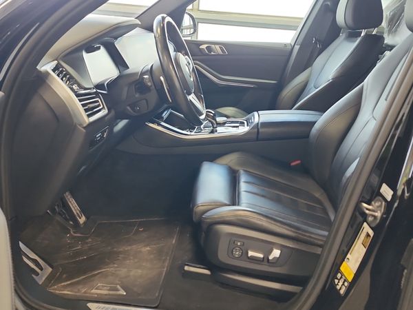2022 BMW X5 M50I
