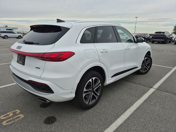 2025 Audi Q5 PROGRESSIV quattro Premium Plus