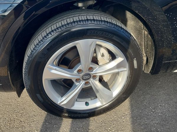 2018 Audi Q5 PROGRESSIV quattro Premium Plus