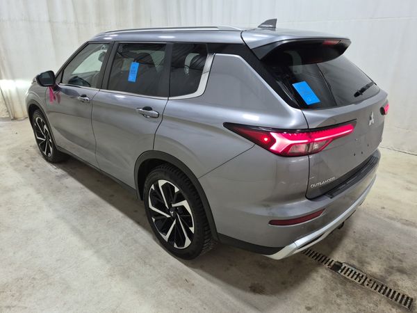 2022 Mitsubishi Outlander SEL