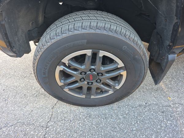 2024 Toyota Tacoma CREW CAB STD BED