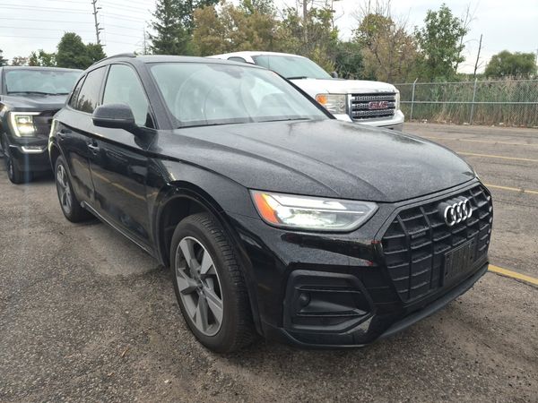 2023 Audi Q5 KOMFORT quattro Premium