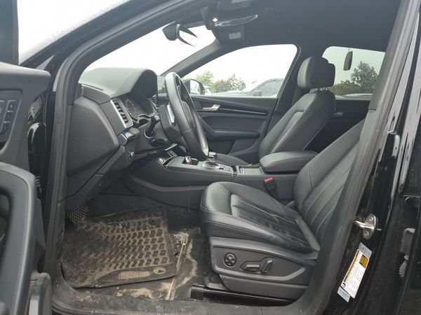 2023 Audi Q5 KOMFORT quattro Premium