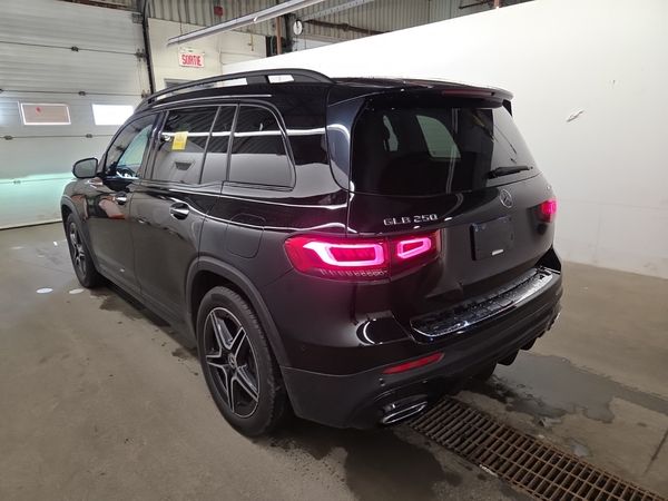 2022 Mercedes-Benz GLB GLB 250 GLB250 / GLB250 4MATIC