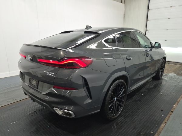 2023 BMW X6 XDRIVE40I