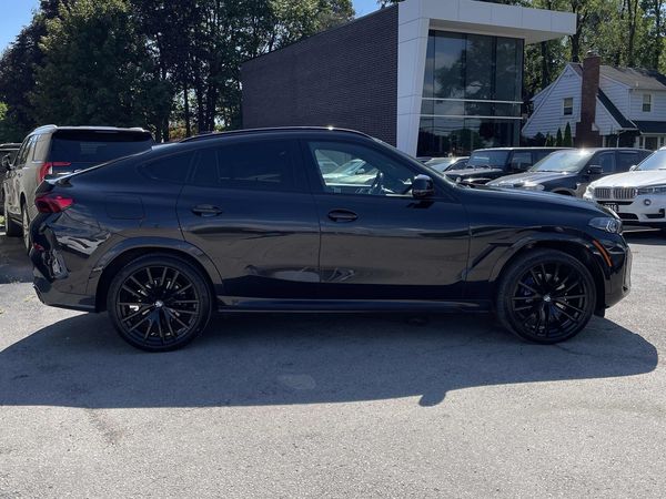 2024 BMW X6 xDrive40i
