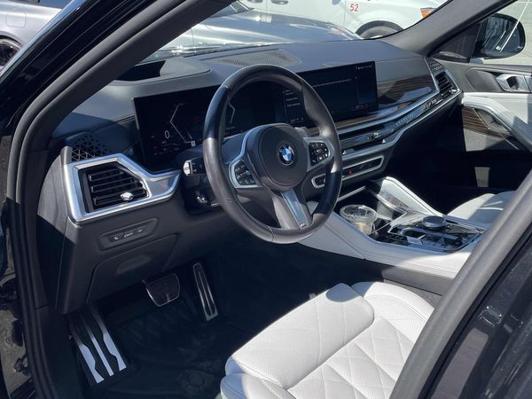 2024 BMW X6 xDrive40i