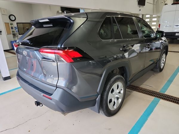 2023 Toyota RAV4 Awd Le