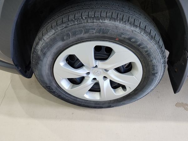 2023 Toyota RAV4 Awd Le