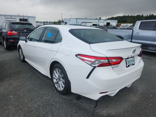 2020 Toyota Camry Auto Se