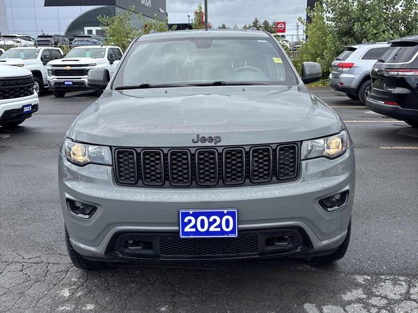 2020 Jeep Grand Cherokee Altitude Laredo