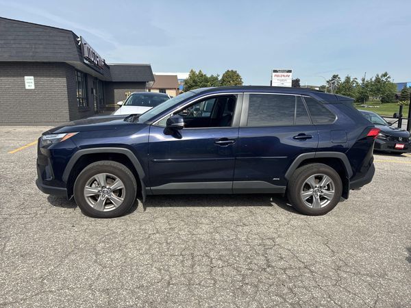 2024 Toyota RAV4 Hybrid XLE