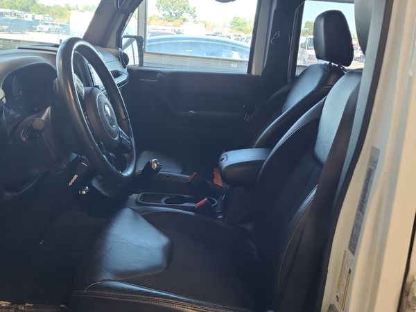 2017 Jeep Wrangler Unlimited 4wd 4dr Winter Unlimited Sahara