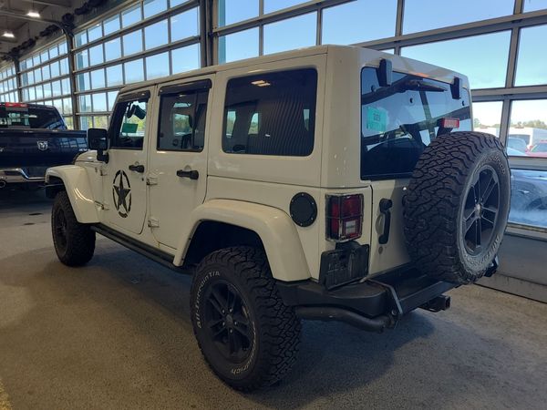 2017 Jeep Wrangler Unlimited 4wd 4dr Winter Unlimited Sahara