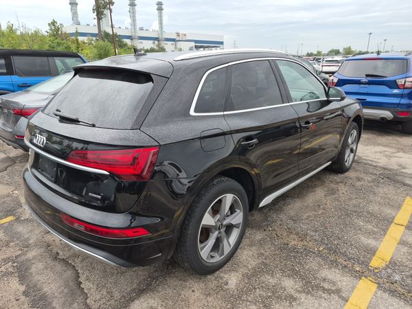 2022 Audi Q5 KOMFORT quattro Premium