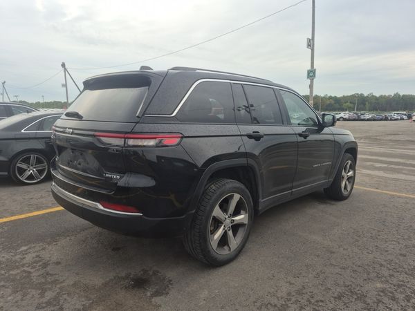 2022 Jeep Grand Cherokee LIMITED