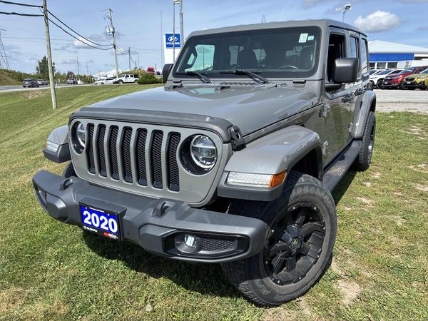 2020 Jeep Wrangler Unlimited Sahara Altitude