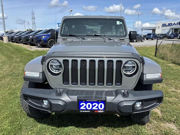2020 Jeep Wrangler Unlimited Sahara Altitude