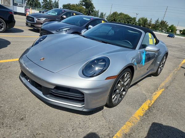 2025 Porsche 911 CARRERA