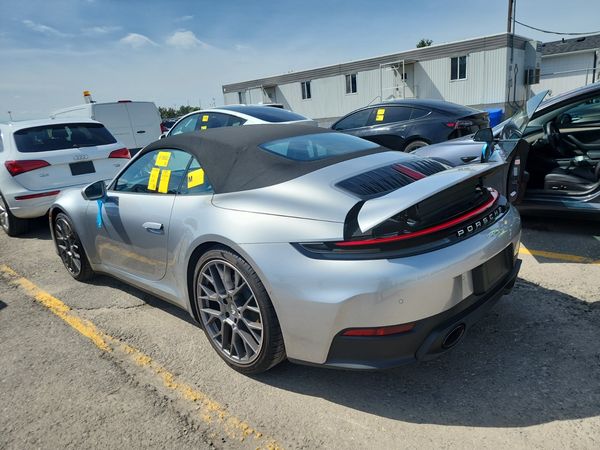 2025 Porsche 911 CARRERA