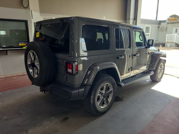 2021 Jeep Wrangler UNLIMITED SAHARA