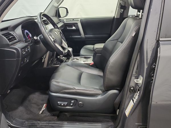 2024 Toyota 4Runner 4WD TRD Sport