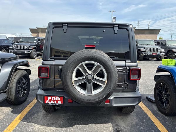 2021 Jeep Wrangler Unlimited Sahara