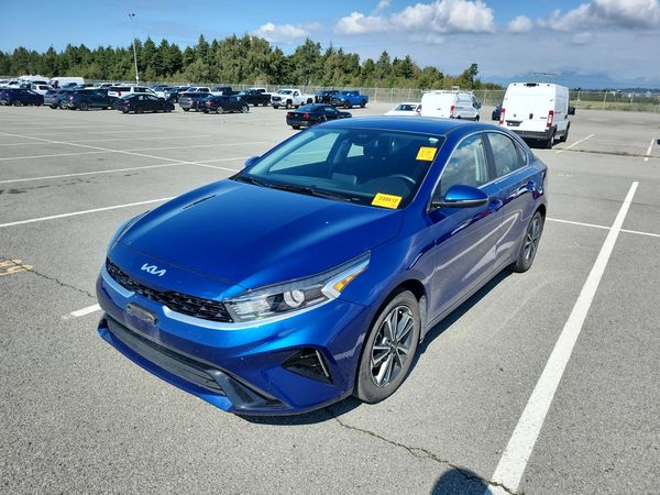 2024 Kia FORTE EX