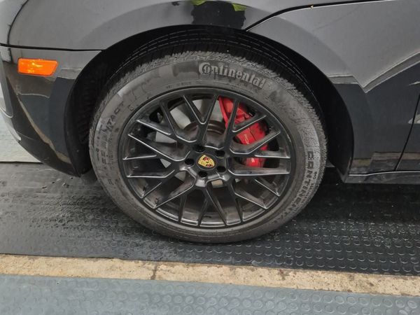 2018 Porsche MACAN GTS