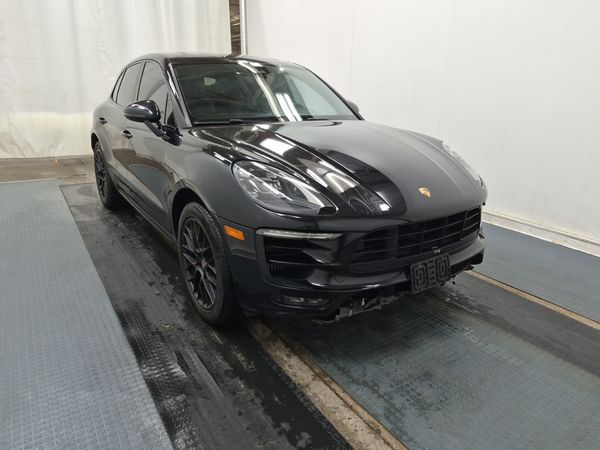 2018 Porsche MACAN GTS