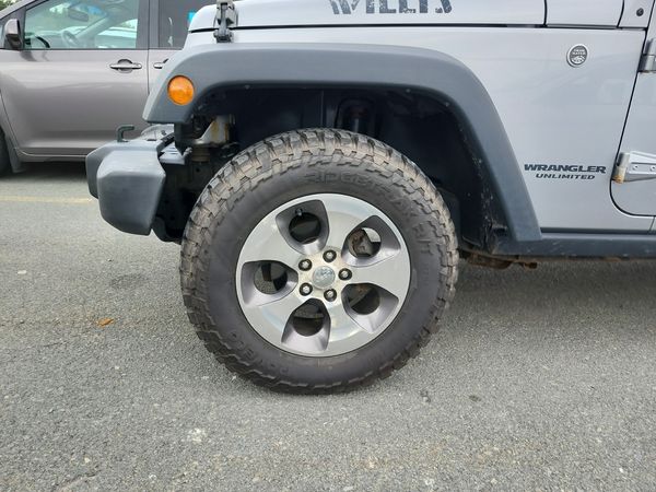 2017 Jeep Wrangler Unlimited 4wd 4dr Willys Wheeler Unlimited Sport