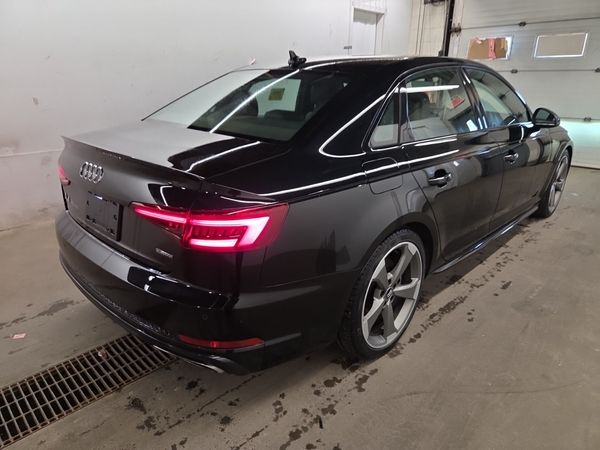 2019 Audi A4 SEDAN PROGRESSIV quattro Premium Plus