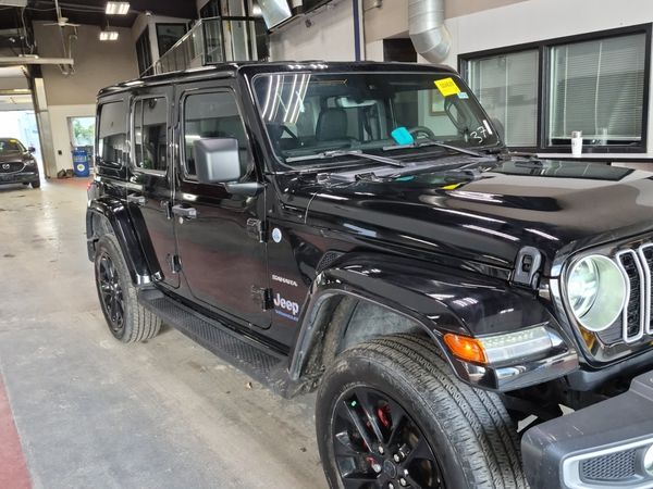 2024 Jeep Wrangler 4xe SAHARA