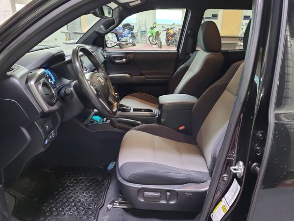 2020 Toyota Tacoma CREW CAB LONG BED SR5