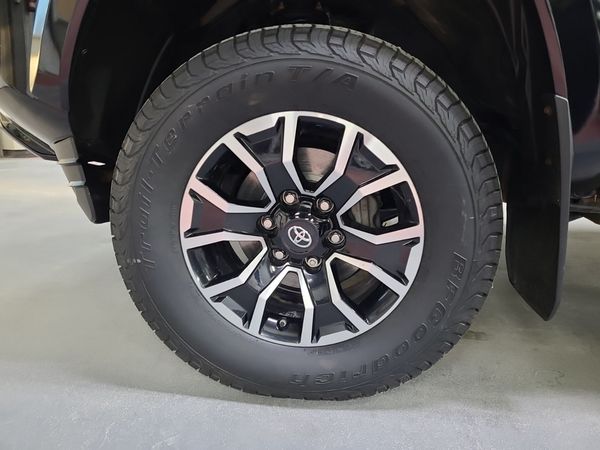 2020 Toyota Tacoma CREW CAB LONG BED SR5