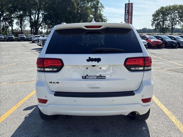 2021 Jeep Grand Cherokee Altitude Laredo