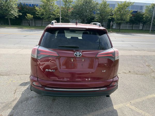 2018 Toyota RAV4 LE