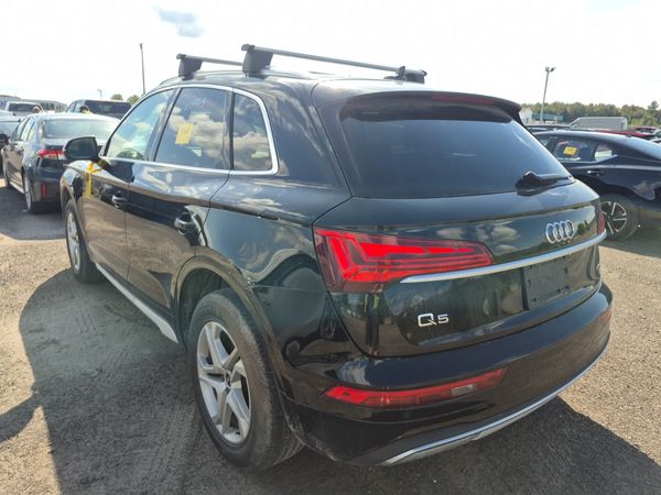 2023 Audi Q5 KOMFORT quattro Premium