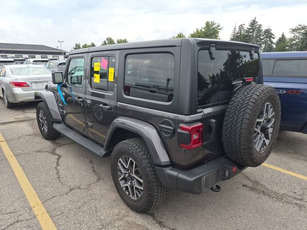 2024 Jeep Wrangler SAHARA