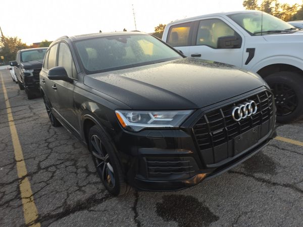 2023 Audi Q7 KOMFORT quattro Premium