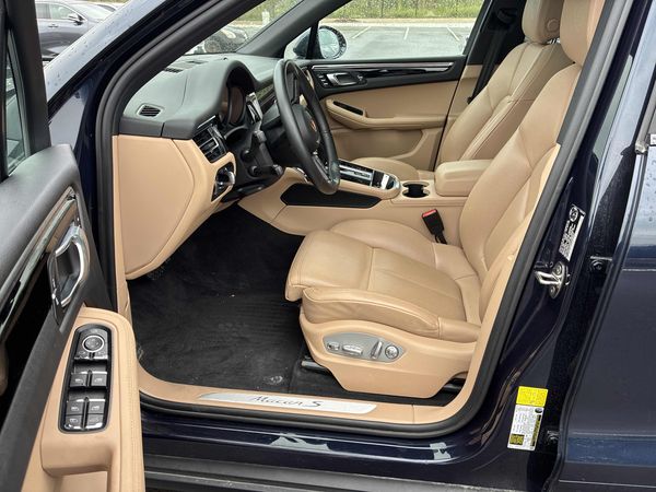 2023 Porsche Macan S