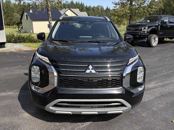 2023 Mitsubishi Outlander