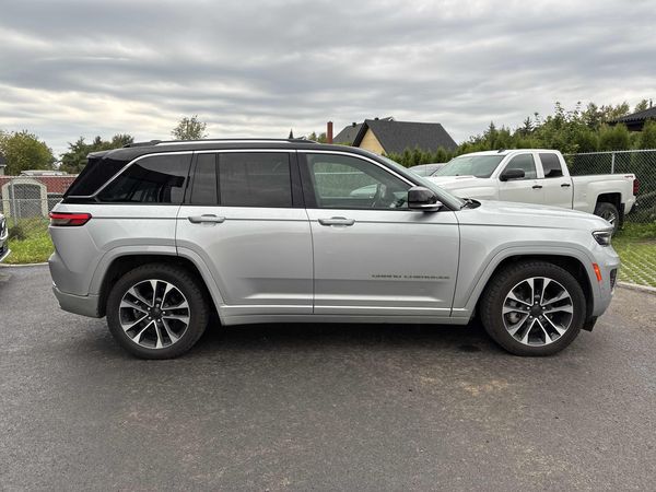 2023 Jeep Grand Cherokee Overland