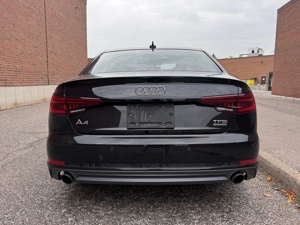 2018 Audi A4 Sedan Komfort quattro Komfort