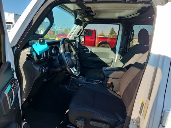 2023 Jeep Wrangler 4 Door 4x4 Sahara